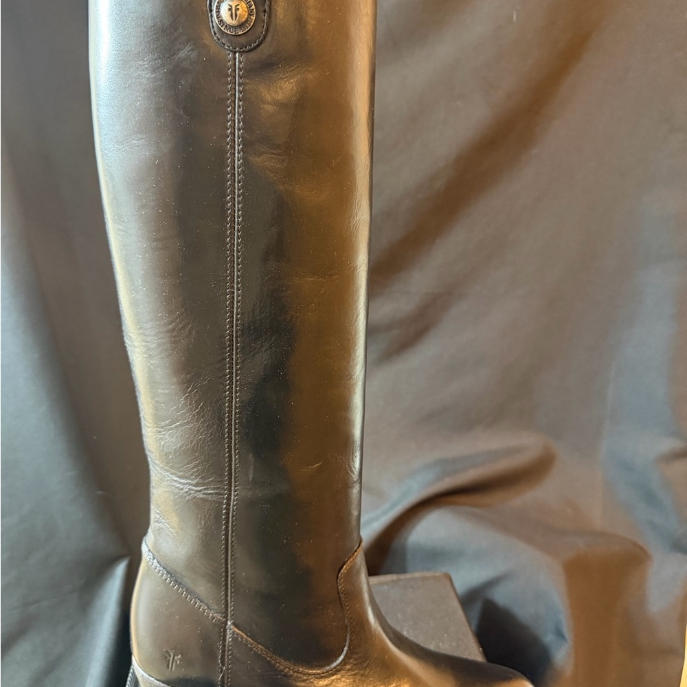 Frye Jackie Button Black Button Boots BNIB. Never worn. - Picture 2 of 4